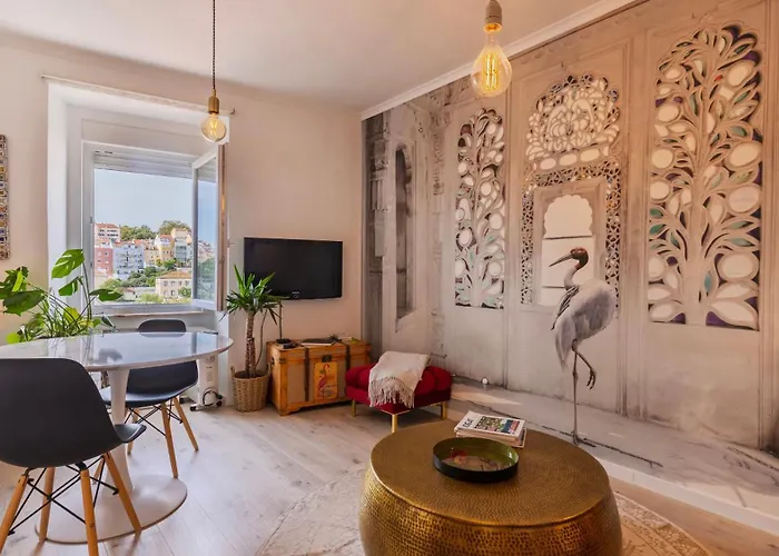Sunny Design Apt In Praca Das Flores By Lovelystay